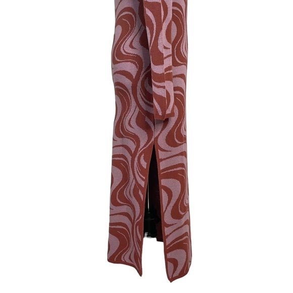 ASOS DESIGN Midi Knitted Dress with Cut Out in Swirl Pattern in Brown - Picture 4 of 7